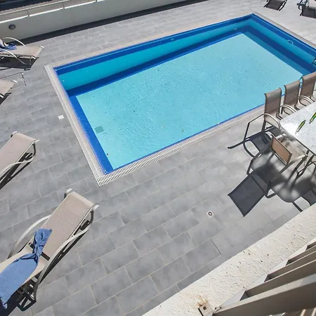 Holiday home Schoene Ferienvilla Mit Privatem Pool *